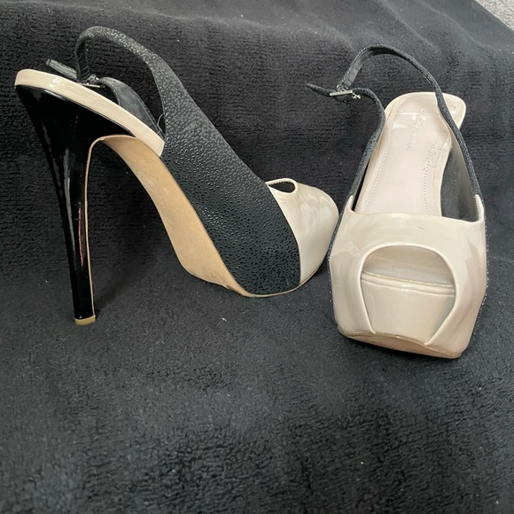 BCBG 38 Luxury Slingback - Picture 6 of 8
